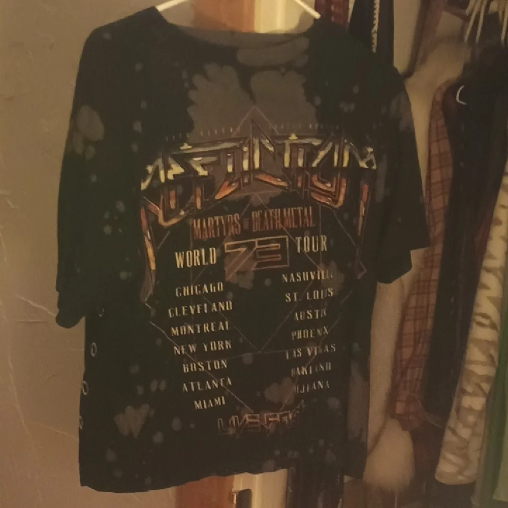 Affliction Black and Gray Short Sleeve Tee - Picture 4 of 6